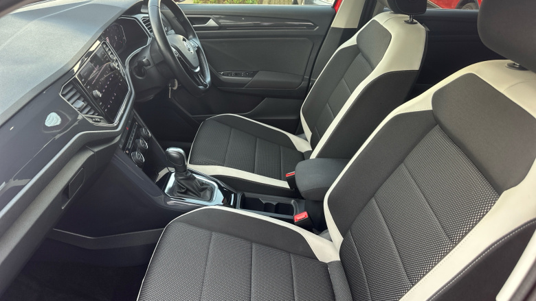 Volkswagen T-Roc 1.5 TSI EVO SEL 5dr DSG Petrol Hatchback